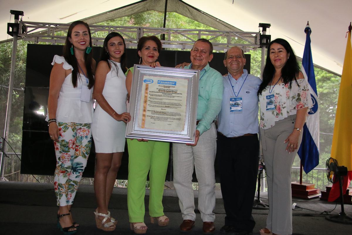Sofi Tatiana Arias, Melissa Tamayo, Argenis Ospina Cuéllar, Armando Cuéllar Arteaga, Manuel Salvador Gómez y Clavellina Camacho.